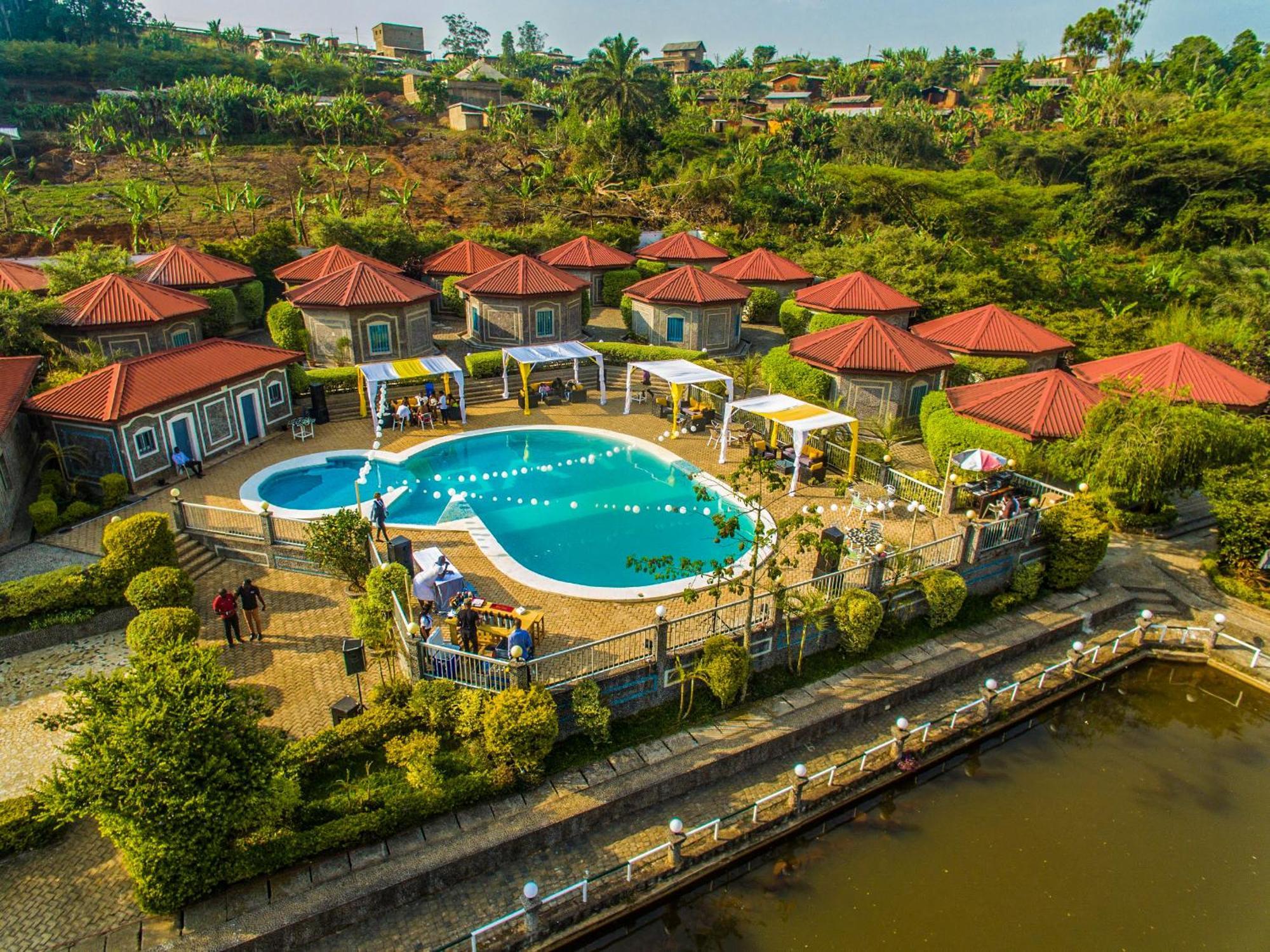 La Vallee De Bana ภายนอก รูปภาพ